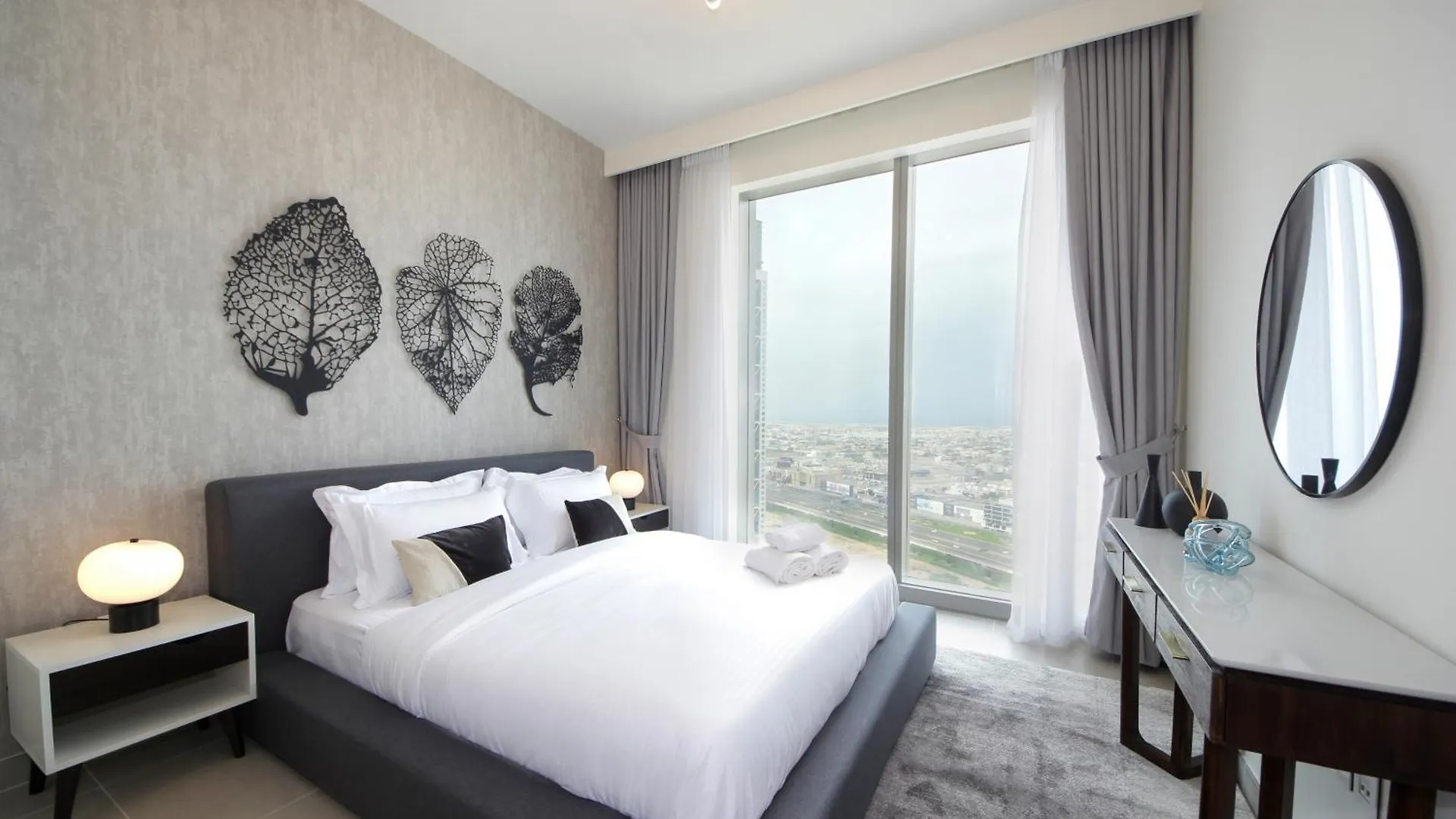 Apartamento Downtown Luxury - Stunning 2Bhk With Sea View In Forte Towers, Downtown Dubai